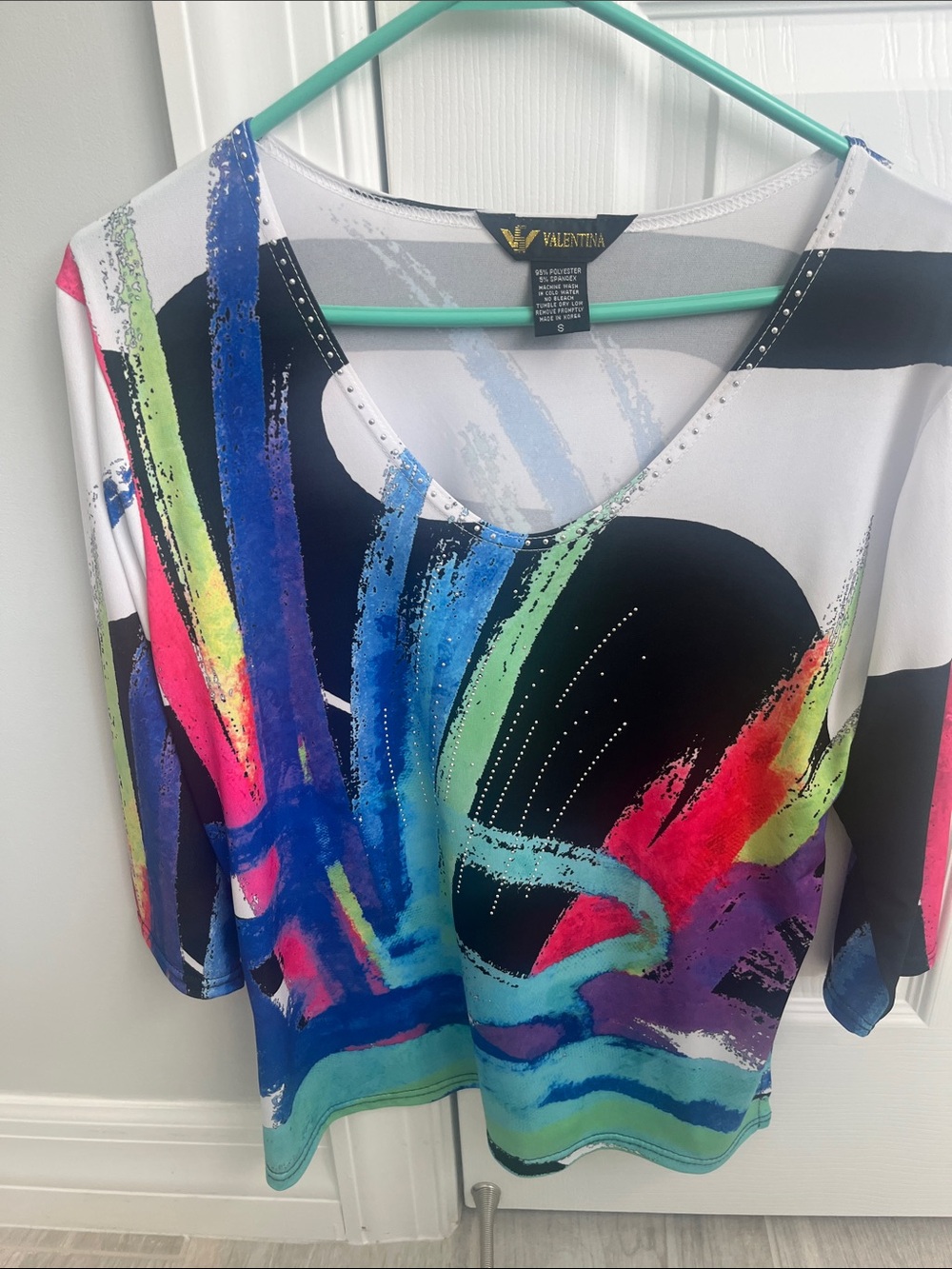 Valentina Women's Multicolor Abstract V-Neck Top in Blue, Green, Pink & Black